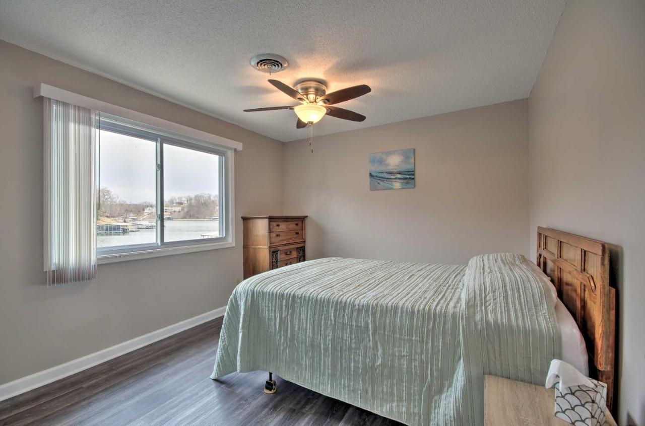 Villa On-The-Water Retreat With Dock Pet Friendly! Lake Ozark Exterior foto